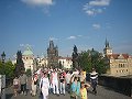  En hel del turister p� bron